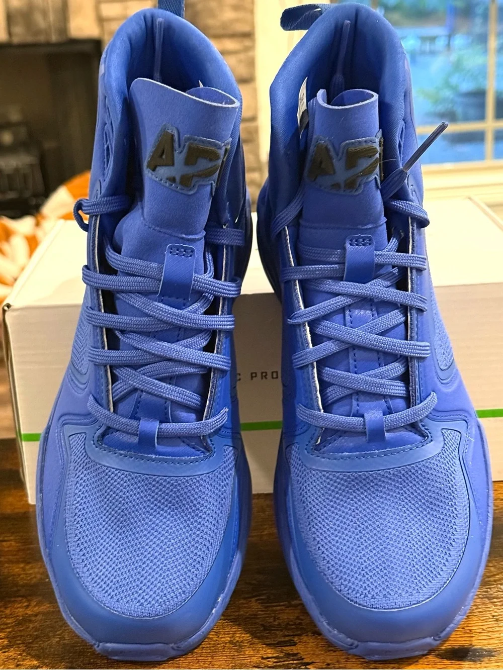 Athletic Propulsion Labs authentic apl
